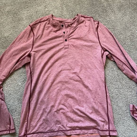Lululemon Henley - Picture 4 of 4